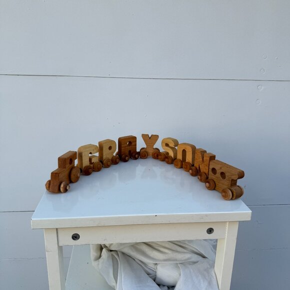 Handcrafted Wooden Magnetic 'Grayson' Train - Picture 2 of 5